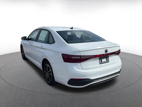 Used 2025 Volkswagen Jetta Sport image 11