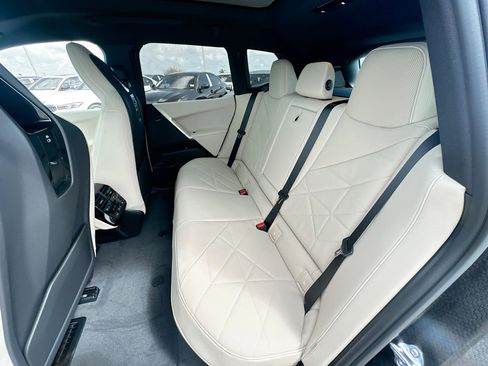 New 2025 BMW iX xDrive50 image 24