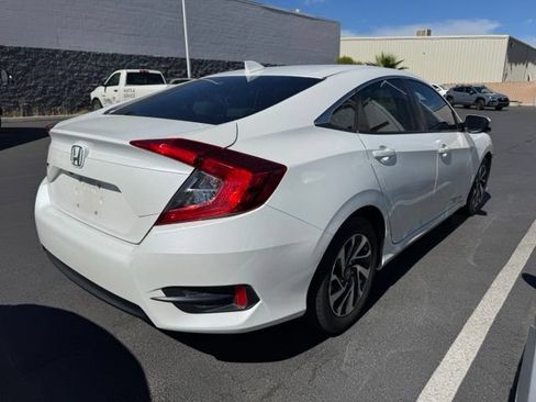 Used 2017 Honda Civic EX image 3