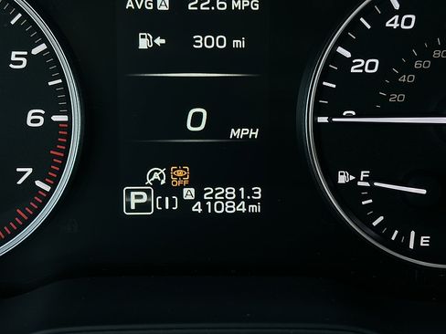 Used 2025 Subaru Forester Touring AWD/4WD image 14