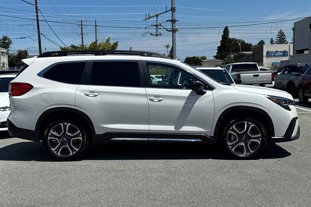Certified 2025 Subaru Ascent Limited AWD/4WD image 2