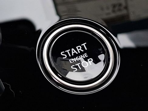 New 2026 Land Rover Range Rover Sport Dynamic SE image 12