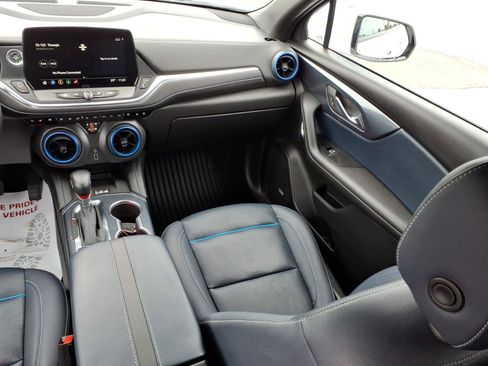 Used 2023 Chevrolet Blazer RS w/ Enhanced Convenience Package image 12