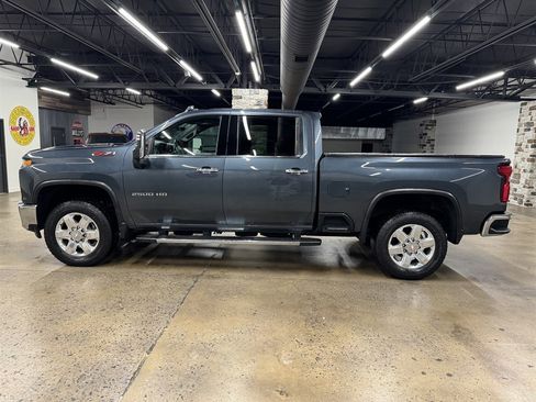 Used 2020 Chevrolet Silverado 2500 LTZ w/ LTZ Premium Package AWD/4WD image 4