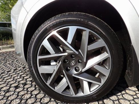 Used 2023 Hyundai Santa Fe Calligraphy image 28