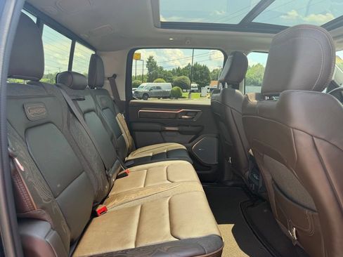 Used 2025 RAM 1500 Limited AWD/4WD image 39