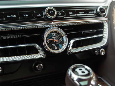 Used 2023 Bentley Flying Spur W12 image 33