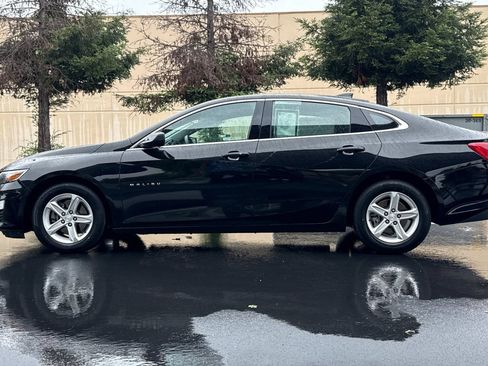 Used 2023 Chevrolet Malibu LT FWD image 14