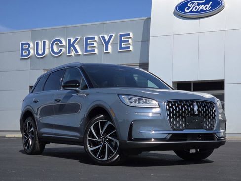 Used 2023 Lincoln Corsair Reserve w/ Equipment Group 201A AWD/4WD image 2