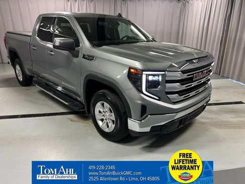 Used 2023 GMC Sierra 1500 SLE w/ Preferred Package image 1