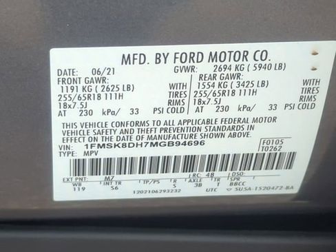 Used 2021 Ford Explorer XLT w/ Equipment Group 202A AWD/4WD image 29