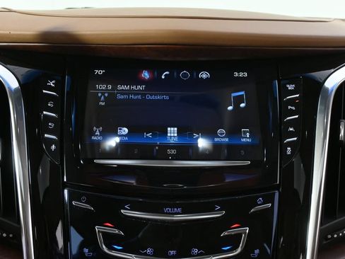 Used 2016 Cadillac Escalade Platinum AWD/4WD image 28