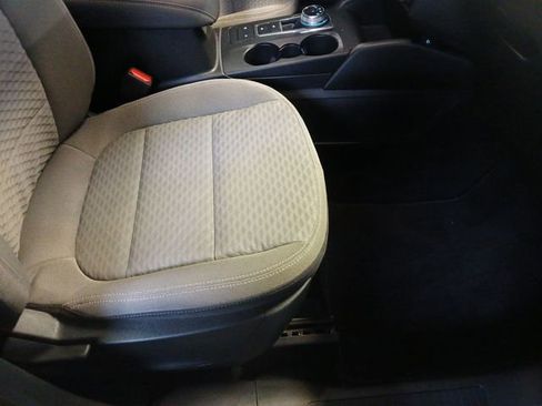 Certified 2022 Ford Escape SE w/ Cold Weather Package image 59