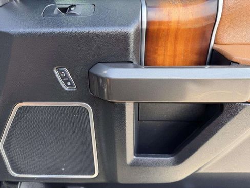 Used 2017 Ford F150 Limited image 46