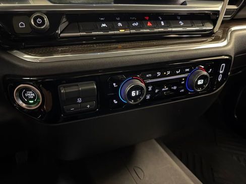 Used 2025 Chevrolet Silverado 1500 LT Trail Boss w/ Protection Package AWD/4WD image 18