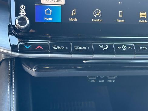 New 2026 Jeep Grand Wagoneer Limited AWD/4WD image 23