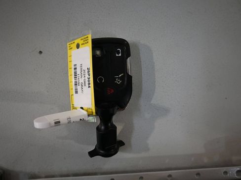 Used 2024 GMC Terrain SLT FWD image 11