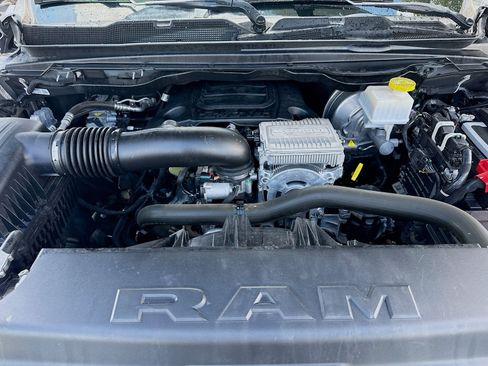 Used 2023 RAM 1500 Laramie AWD/4WD image 33