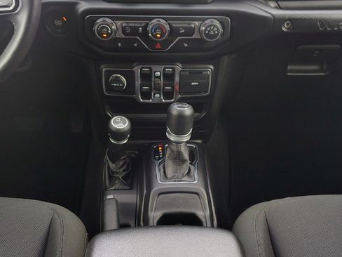 Used 2019 Jeep Wrangler Unlimited Sport S AWD/4WD image 19