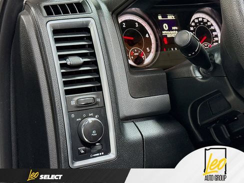 Used 2018 RAM 1500 Outdoorsman AWD/4WD image 12