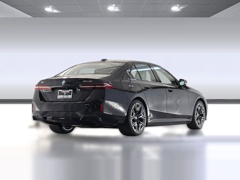 New 2026 BMW i5 eDrive40 w/ M Sport Package image 9