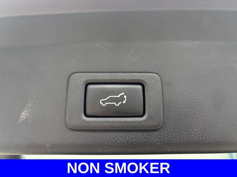 Used 2019 Subaru Ascent Limited w/ Popular Package #3 AWD/4WD image 21