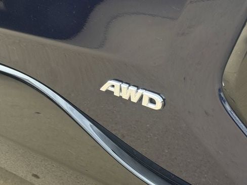 Used 2025 Toyota RAV4 XSE AWD/4WD image 10