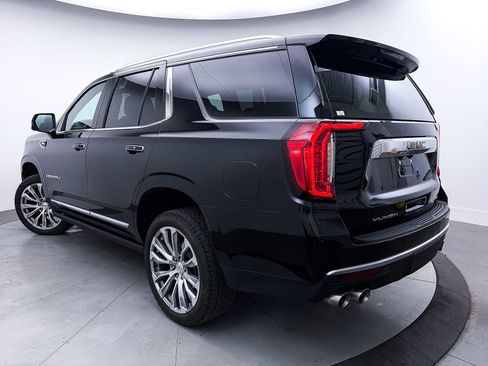 Used 2023 GMC Yukon Denali image 2