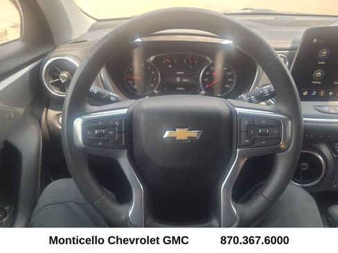 Used 2023 Chevrolet Blazer LT w/ Convenience Package FWD image 16
