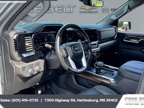 Used 2023 GMC Sierra 1500 Elevation w/ Elevation Premium Package AWD/4WD image 13