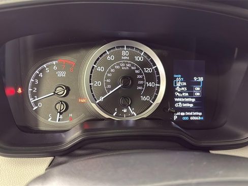 Used 2022 Toyota Corolla LE image 19