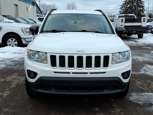 Used 2011 Jeep Compass Limited AWD/4WD image 5