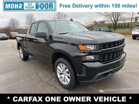 Used 2021 Chevrolet Silverado 1500 Custom w/ LPO, Dark Essentials Package image 3