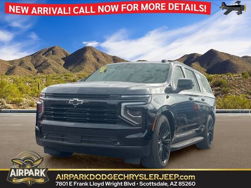 Used 2025 Chevrolet Suburban RST w/ RST Capability Package AWD/4WD image 1