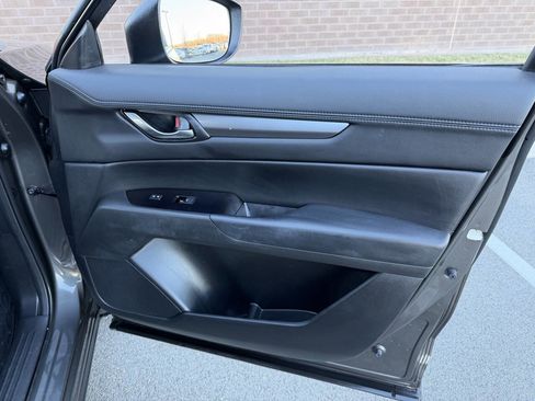 Used 2021 MAZDA CX-5 Touring image 26