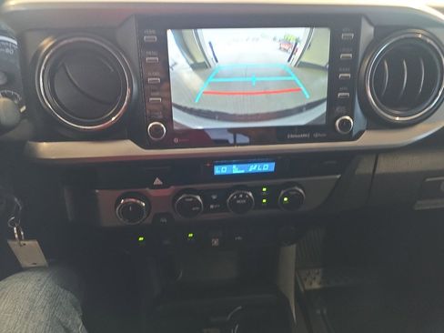 Used 2021 Toyota Tacoma SR5 w/ Trail Edition AWD/4WD image 14