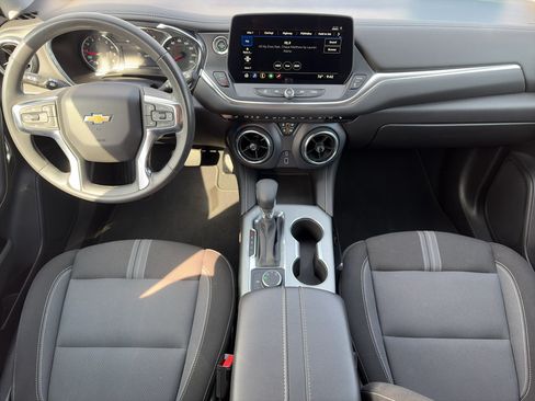 Certified 2025 Chevrolet Blazer LT AWD/4WD image 28