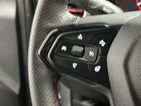 Used 2024 Chevrolet Trax RS w/ Driver Confidence Package FWD image 23
