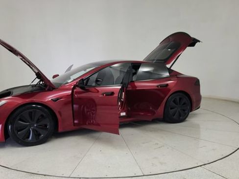 Used 2024 Tesla Model S Plaid AWD/4WD image 15