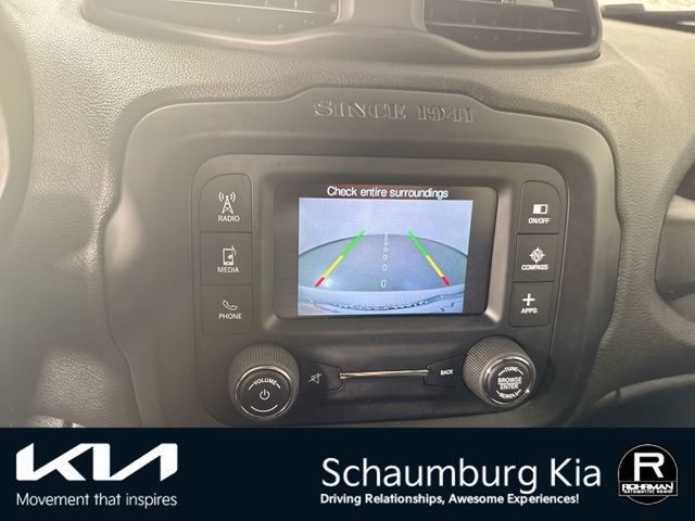 Used 2017 Jeep Renegade Latitude w/ Cold Weather Group AWD/4WD image 9