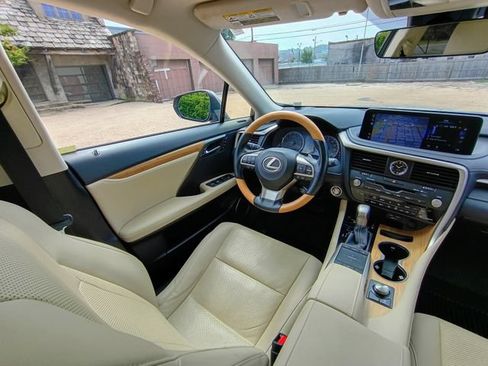 Used 2022 Lexus RX 350L FWD w/ Premium Package image 45