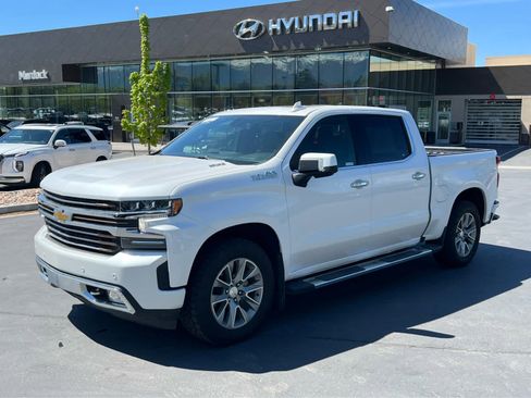Used 2022 Chevrolet Silverado 1500 High Country AWD/4WD image 1