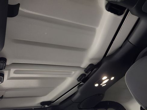 Used 2022 Jeep Wrangler Willys image 17