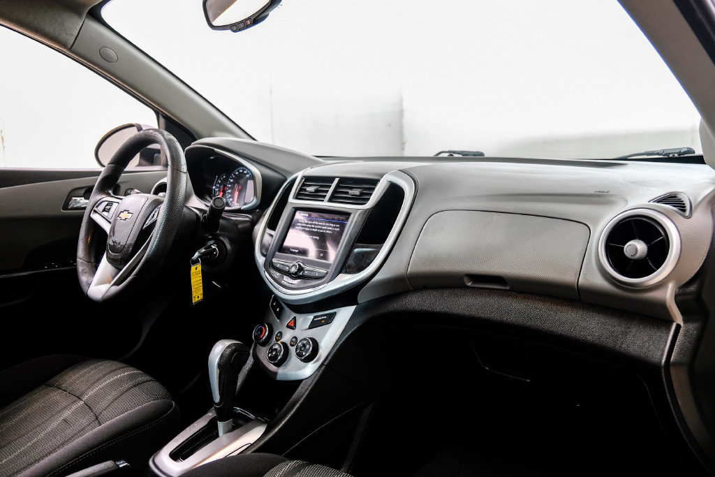 Used 2020 Chevrolet Sonic LT FWD image 16
