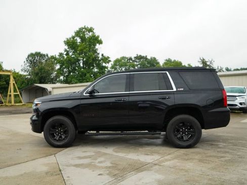 Used 2019 Chevrolet Tahoe LT w/ Luxury Package AWD/4WD image 24