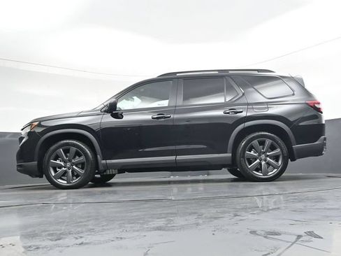 Used 2025 Honda Pilot Sport image 34