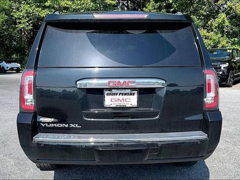 Used 2017 GMC Yukon XL Denali w/ Open Road Package AWD/4WD image 7