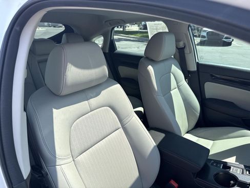 Certified 2024 Honda Civic EX-L image 24
