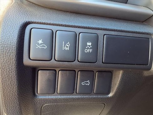 Used 2025 Mitsubishi Eclipse Cross SE image 17