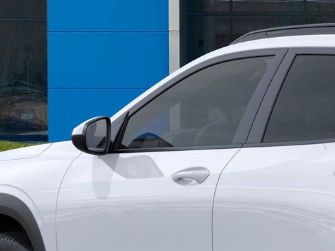 New 2026 Chevrolet Trax LT w/ Driver Confidence Package image 18